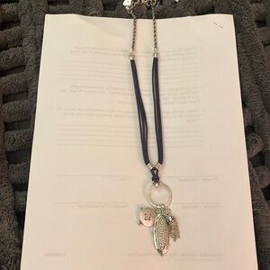 NWT Woman’s Chico’s necklace
